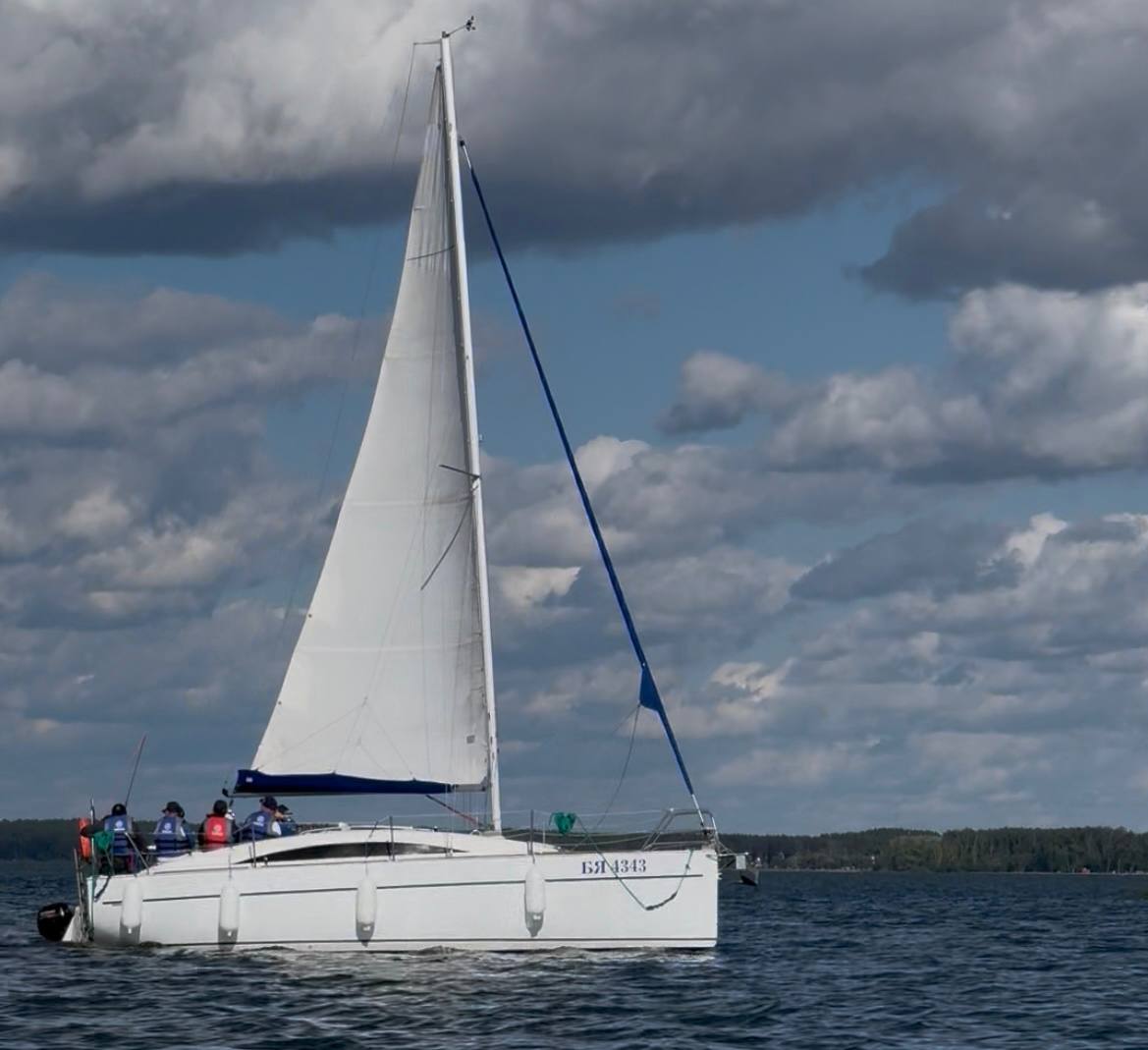 Аренда яхты Sedna 26 Минское море